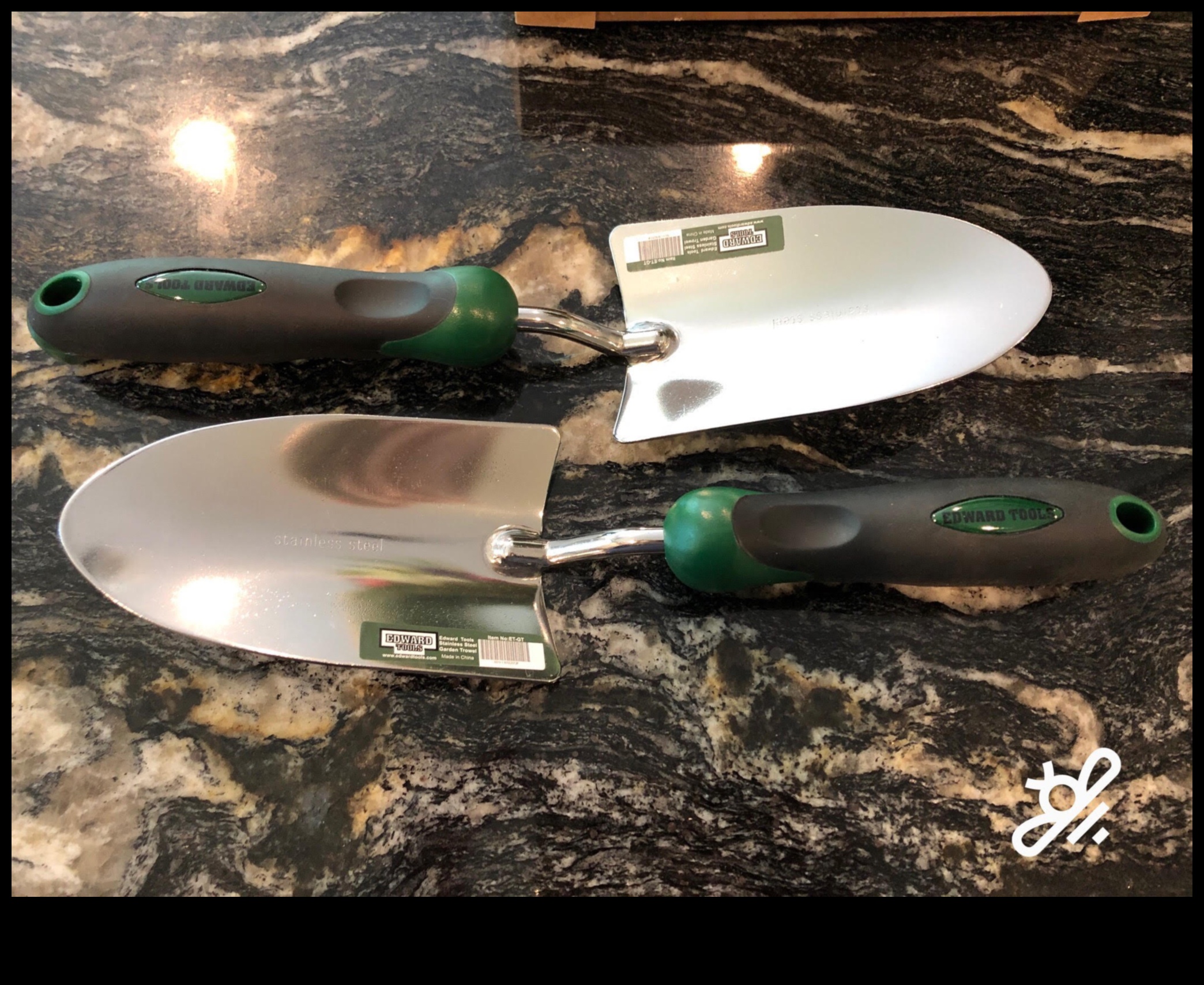 Blossom Bliss 7 obligāti dārza instrumenti katram dārzniekam 2 Blossom Bliss: noteikti noteikti dārza rīki