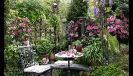 Blossom Sēdvietas: aptveriet dabu ar dārza mēbelēm