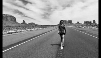 Reālisms melnbaltā krāsā: vienkrāsains mūžīgais spēks